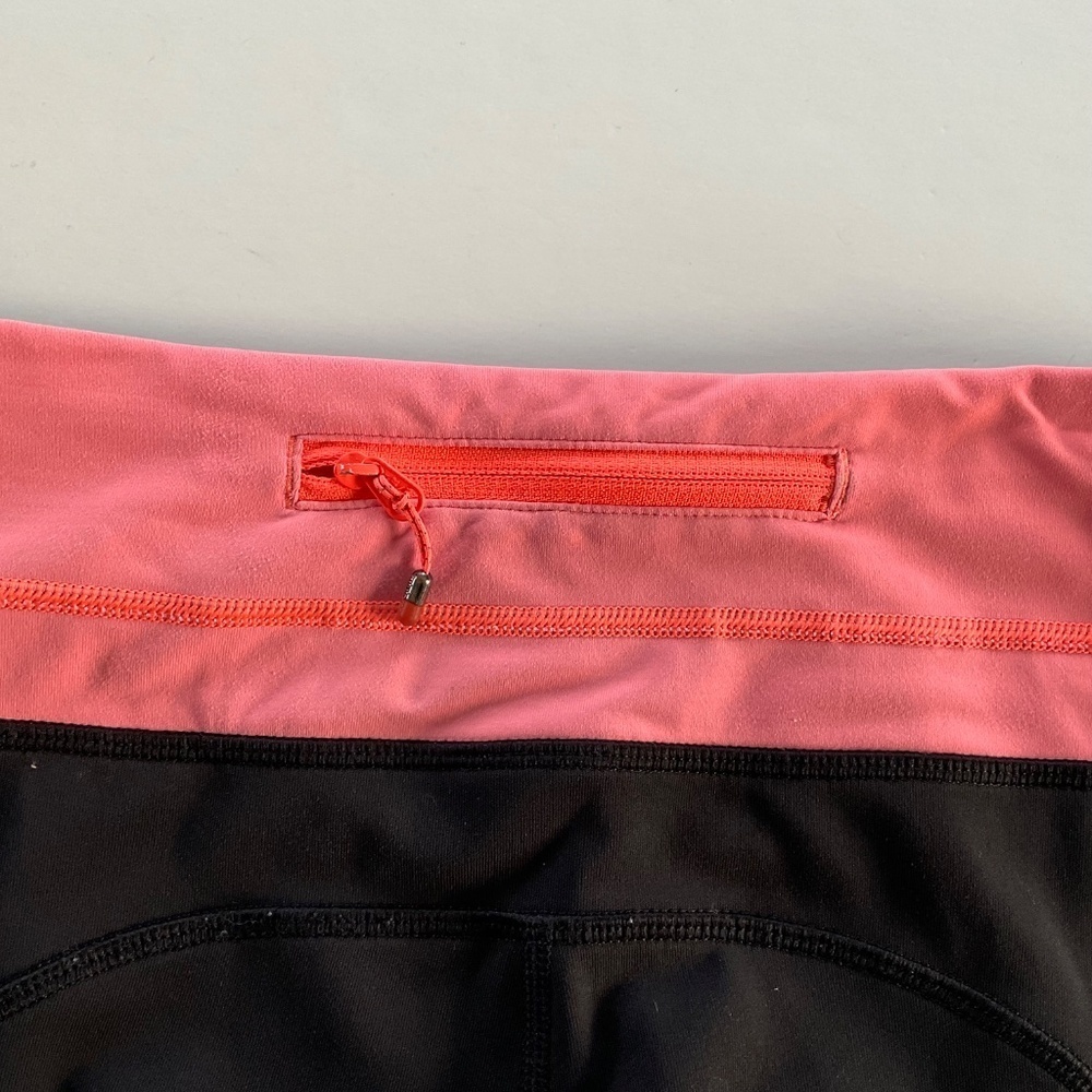 Lululemon Speed Up Black Leggings Sz 6 Coral Pink Zip Pocket  Ruched Ankle Gym - Picture 10 of 13